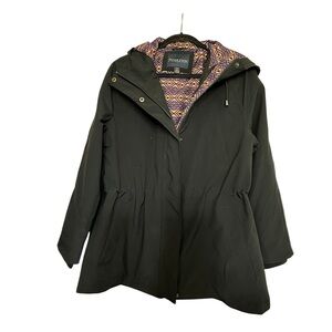 Pendleton Women's Black Hooded Waterproof Jacket with Aztec Print - Medium